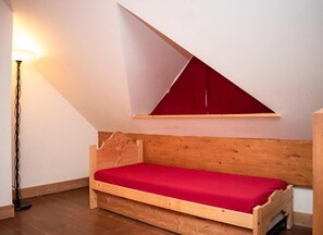 Room - 2nd floor, balcony, parking, tv, ski locker, 40m², Pra Loup (Uvernet-Fours)