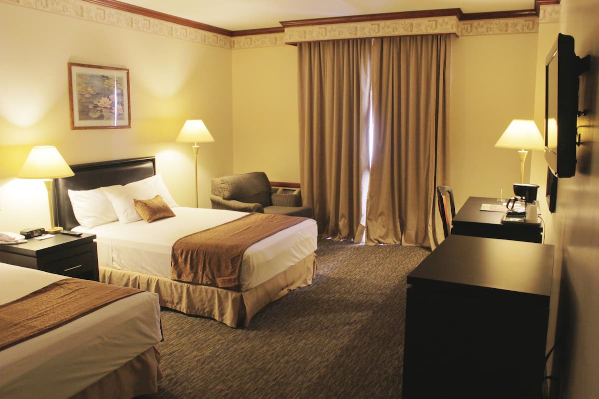 Standard Room | In-room safe, blackout curtains, iron/ironing board, free WiFi