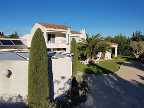 Exterior - in the heart of the Parc de la Campane 15, 20 minutes from the beaches (Narbonne)