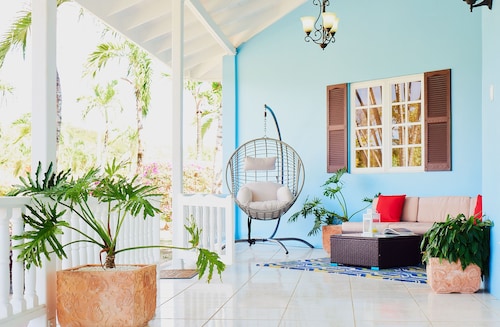 Villa Emunah-Because Every Detail Counts!