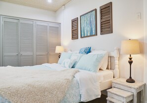 7 bedrooms, iron/ironing board, WiFi, bed sheets