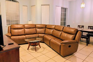 Smart TV, videogiochi, Netflix, Hulu