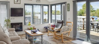 2 bedroom accommodation in Brundall