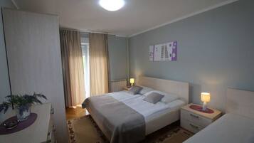 3 slaapkamers, gratis wifi, beddengoed