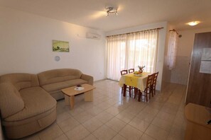 TV - Apartment Dudovic Damir A2 nr 1 (Silo - island Krk)