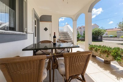 Apartments Pađen Milan 60249-A1