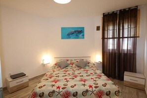 2 bedrooms, iron/ironing board, free WiFi, bed sheets - Apartment Mrakovcic Mirjana rozi (Silo - island Krk)