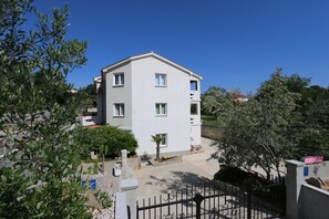 Exterior - Apartments Mrakovcic Mirjana (10009-A1) - Silo - island Krk (Silo - island Krk)