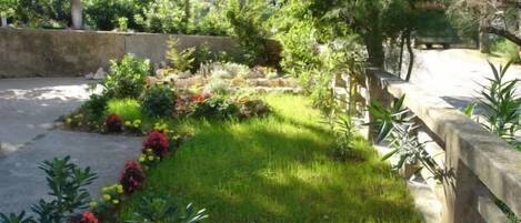 Jardines del alojamiento