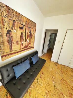 Economy Apartment, Private Kitchen | Strykjärn/strykbräda, gratis wi-fi och sängkläder