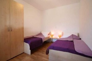 2 bedrooms, free WiFi, bed sheets
