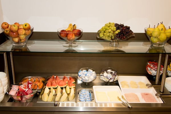 Free daily full breakfast