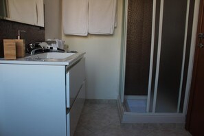 Coffee/tea maker - Bethel Bed and Breakfast (Gela)