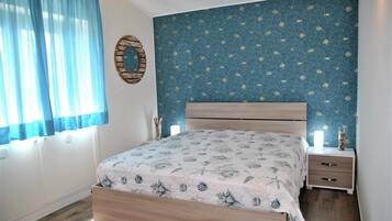 2 bedrooms, iron/ironing board, free WiFi, bed sheets