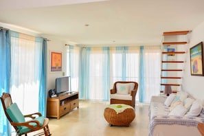 Interior - Cadaques Caribe Apartment (San Rafael del Yuma)