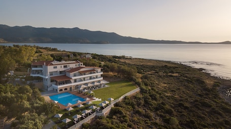 Exterior. Alkinoi Resort & Spa