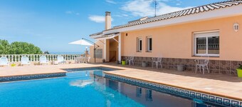 HomeHolidaysRentals Aube - Costa Barcelona