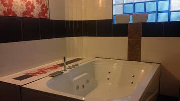Shower, free toiletries, towels, soap