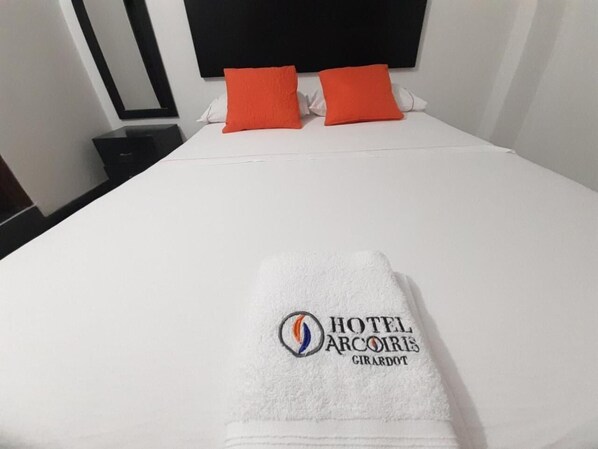 免费 WiFi、床单