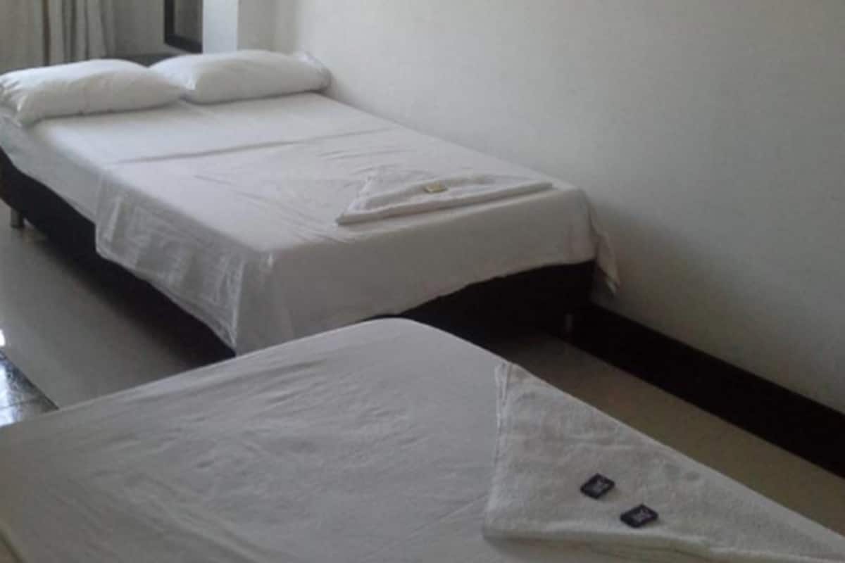 Family Room, 2 Double Beds