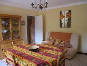 Interior - Presqu Ile De Giens: Apartment/ flat - PREQU'ILE DE GIENS (Presqu Ile De Giens)