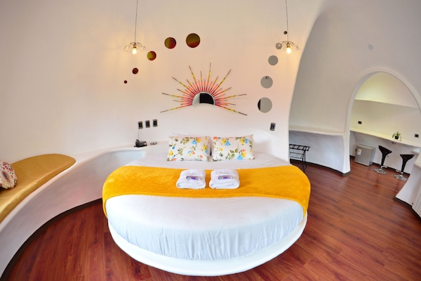 Junior Suite | Premium bedding, down duvets, in-room safe, desk