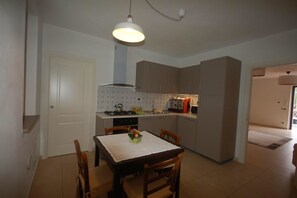 Family Villa, Terrace, Hill View | Private kitchen