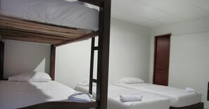 Wifi gratis y ropa de cama