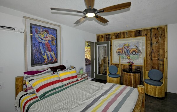 1 habitación, tabla de planchar con plancha, wifi gratis y ropa de cama