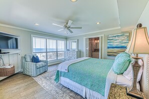 3 bedrooms, travel cot, WiFi, bed sheets