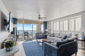 Smart TV, music library, video library - Hidden Dunes 506: Gulf Front Luxury Retreat (Destin)