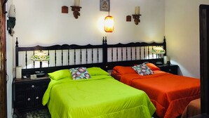 Classic Triple Room, Smoking | Ryokan dining - Mendoza's (Santa Ana)