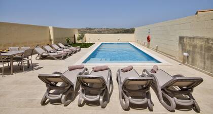 Ta Xandru Holiday Home with pool in Munxar Gozo