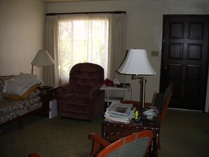 TV, DVD player