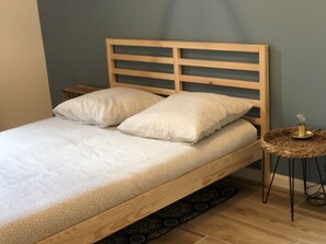 3 chambres, fer et planche Ă repasser, Wi-Fi, draps fournis