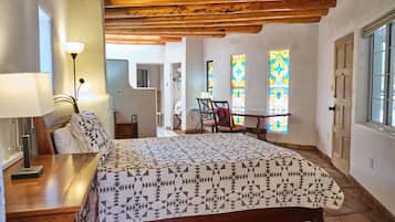 6 Schlafzimmer, Schreibtisch, Bügeleisen/Bügelbrett, kostenloses WLAN