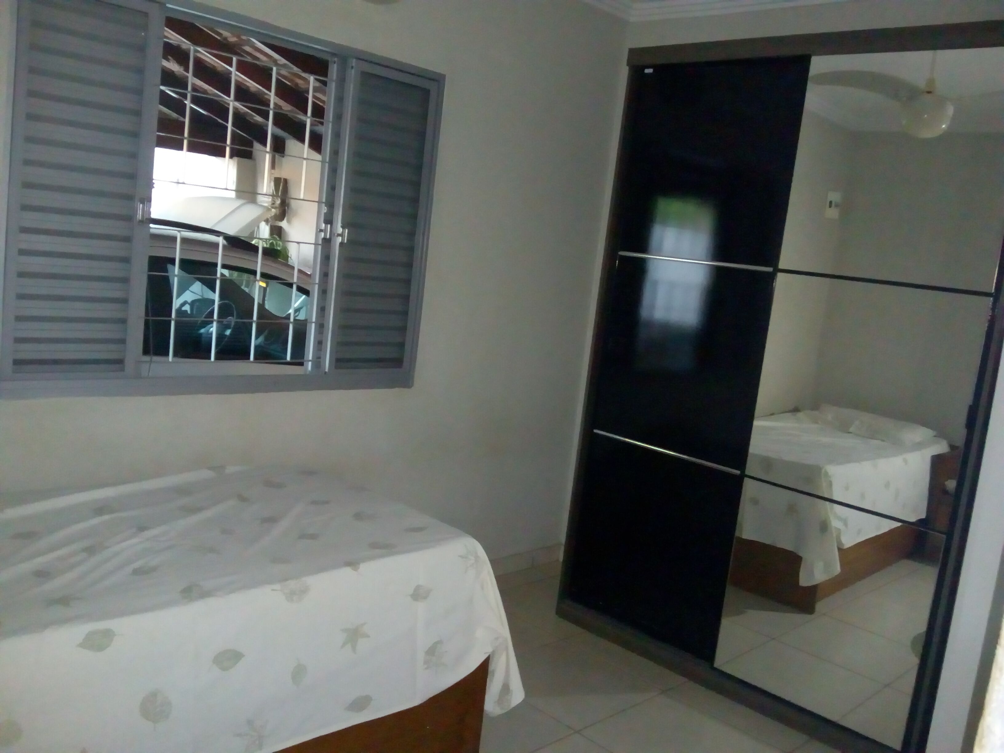 3 quartos, ferros/tábuas de passar roupa