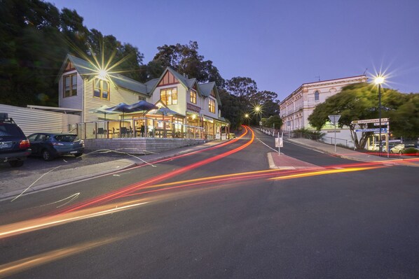 บริเวณภายนอก