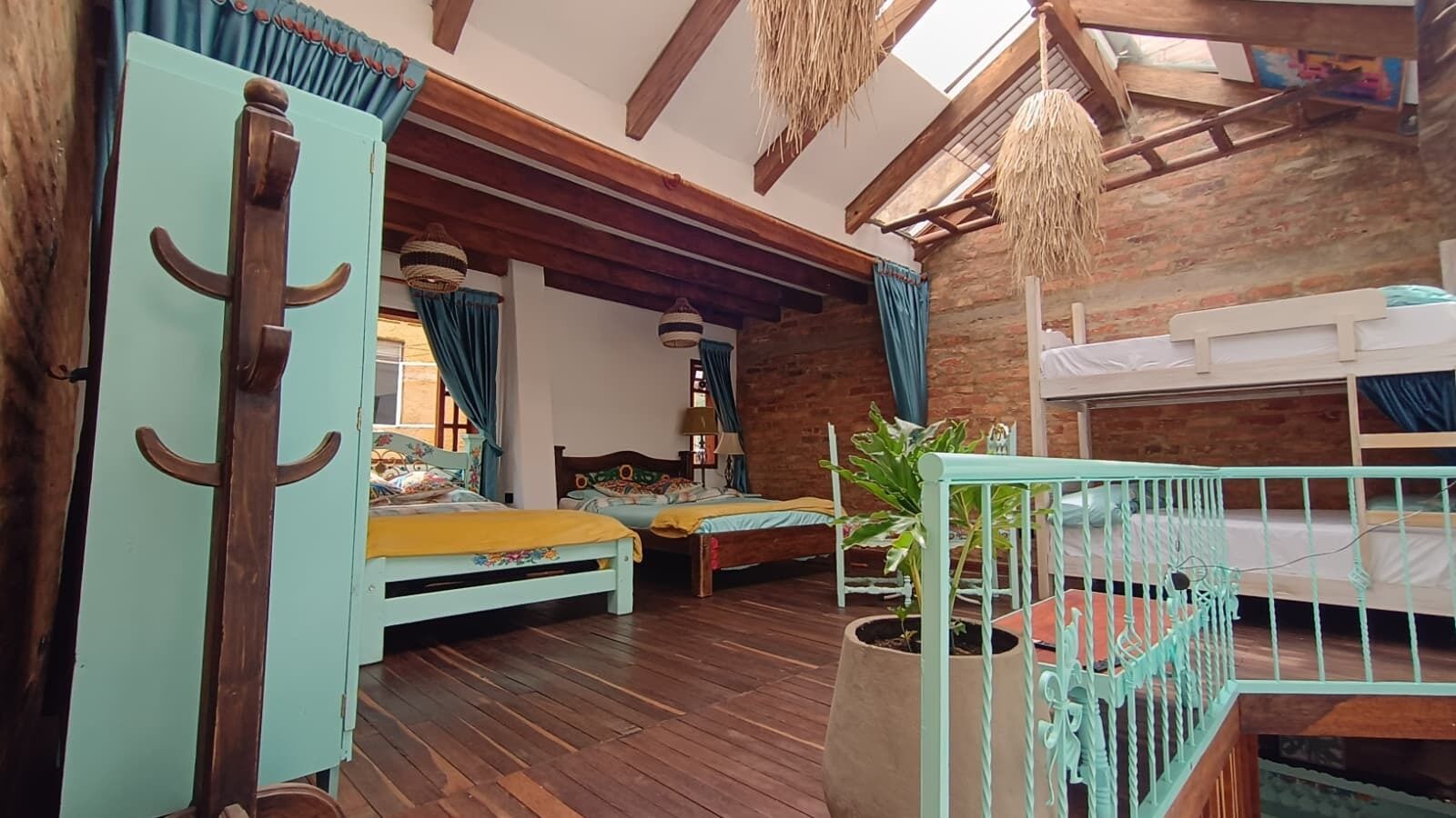 Family House | Premium bedding, down comforters, Tempur-Pedic beds, in-room safe