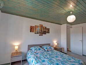 2 bedrooms, free WiFi