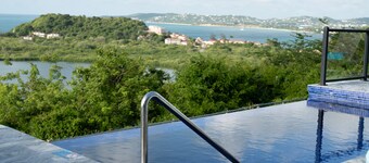 Luksus Villa med uendelig pool ved Royalton