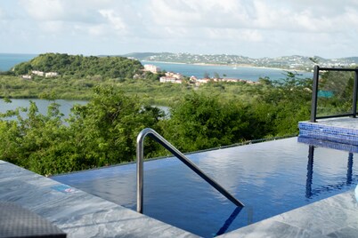 Your Private Villa With Breathtaking Views From the Heated Infinity Pool