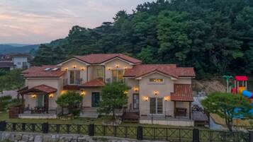 Front of property - evening/night