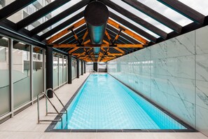 Indoor pool - Southbank Boulevard Melbourne (Southbank)