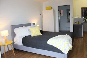 ห้องพัก, วิวภูเขา | ห้องน้ำ | ของใช้ในห้องน้ำฟรี, ไดร์เป่าผม, ผ้าเช็ดตัว, สบู่