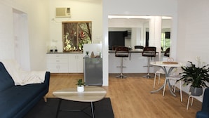 Ardeena Deluxe Suite | Private kitchenette - Ardeena (Carool)