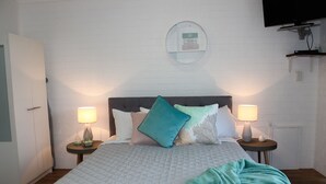 Ardeena Queen Room - Ardeena (Carool)