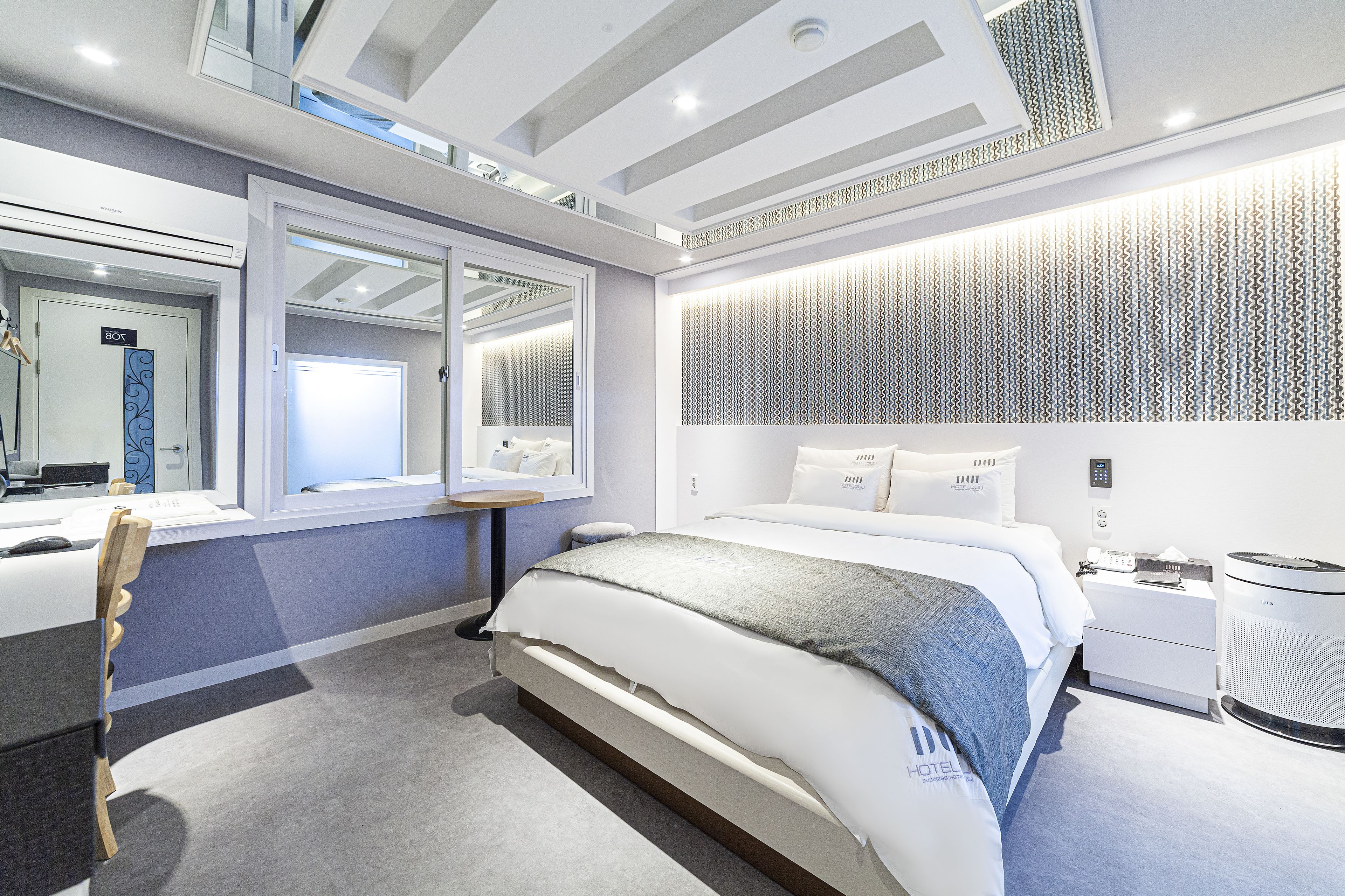 deluxe room, city view | free wifi