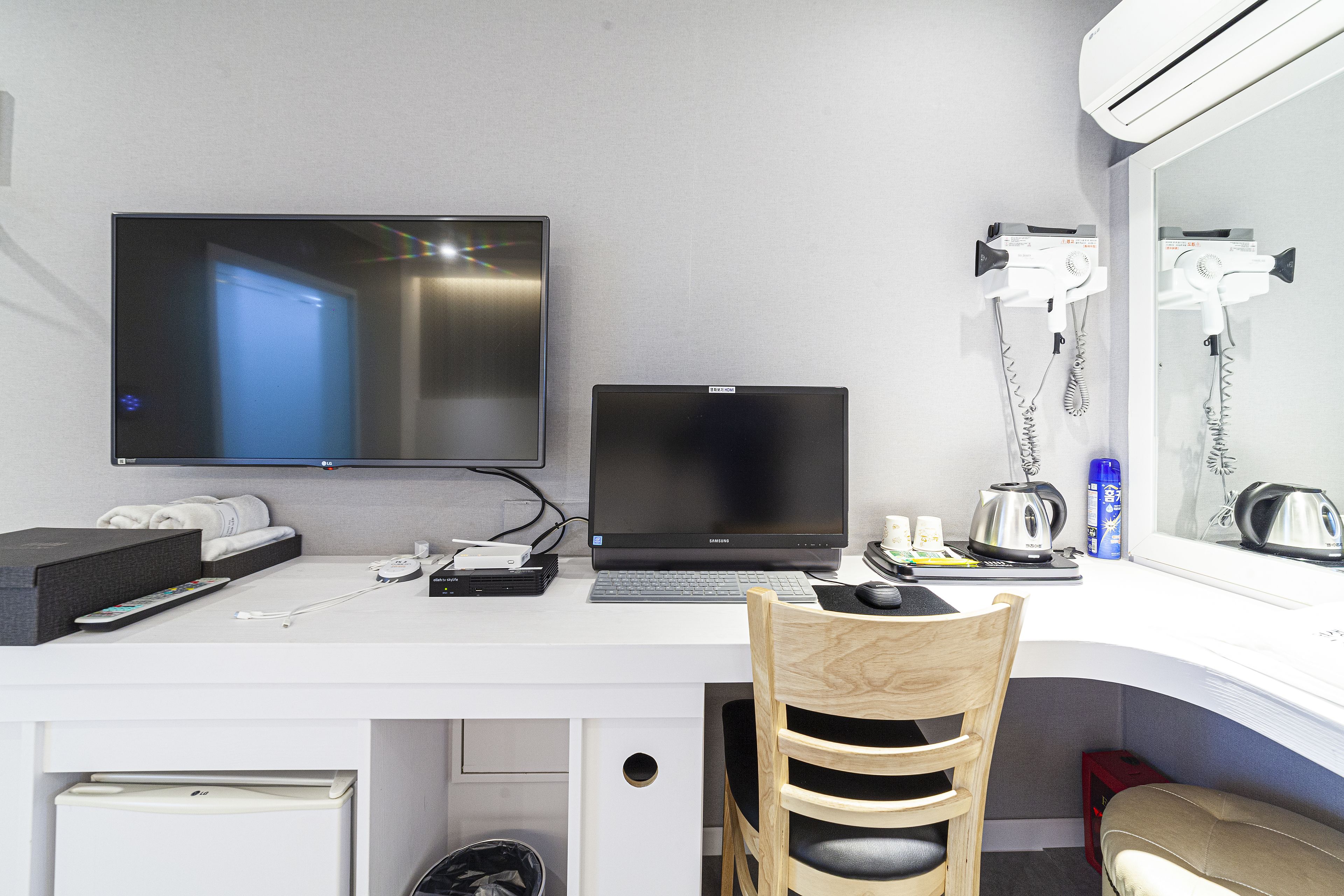 deluxe (styler) | free wifi