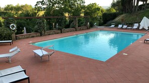 Udendørs pool